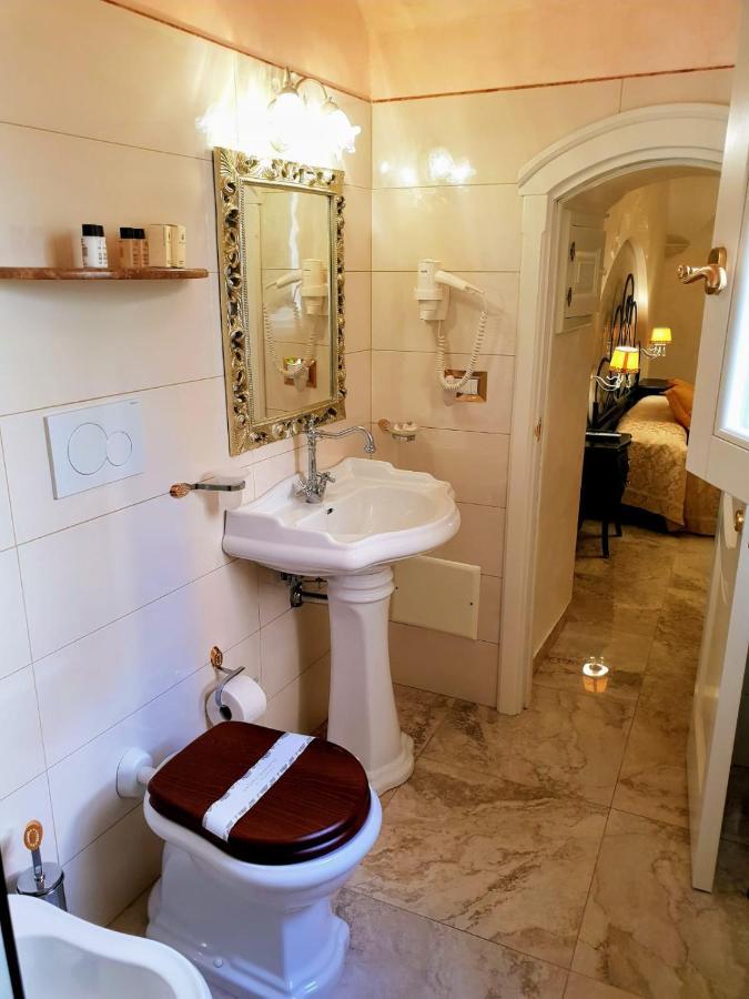 Palazzo Castiglione Bed & Breakfast Gallipoli Exterior foto