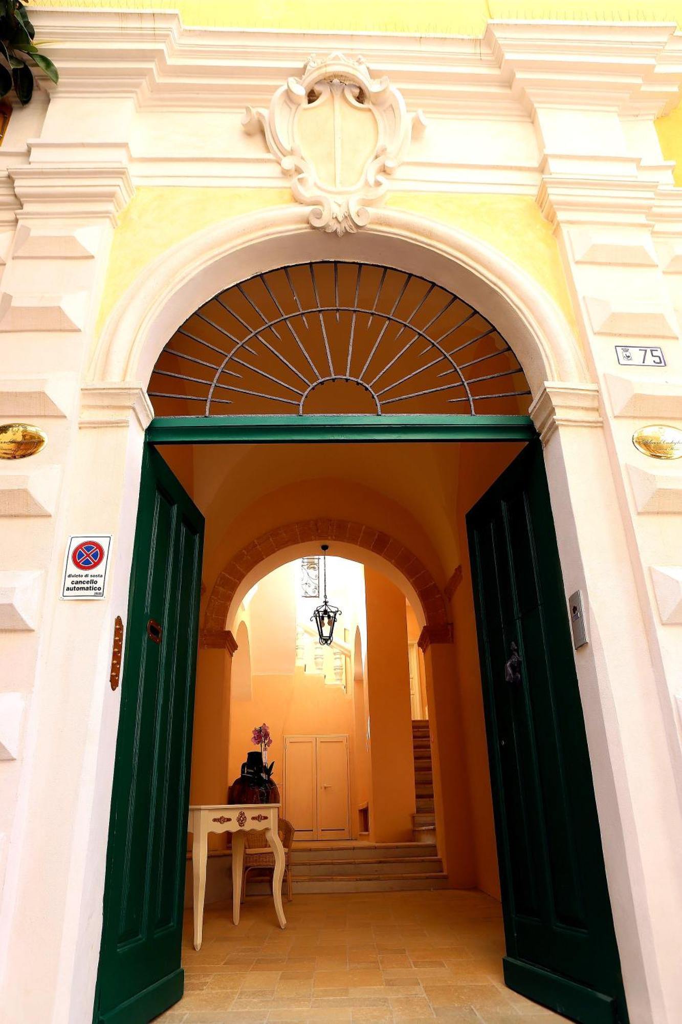 Palazzo Castiglione Bed & Breakfast Gallipoli Exterior foto